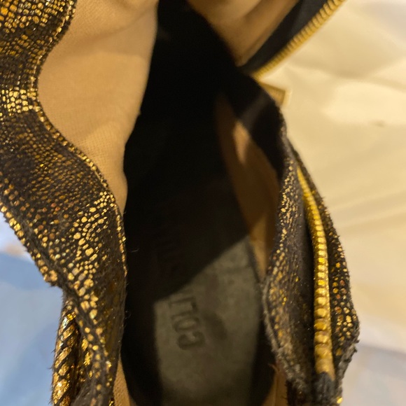 Colin Stuart black and and gold bootie.  Size 11 - Picture 6 of 8